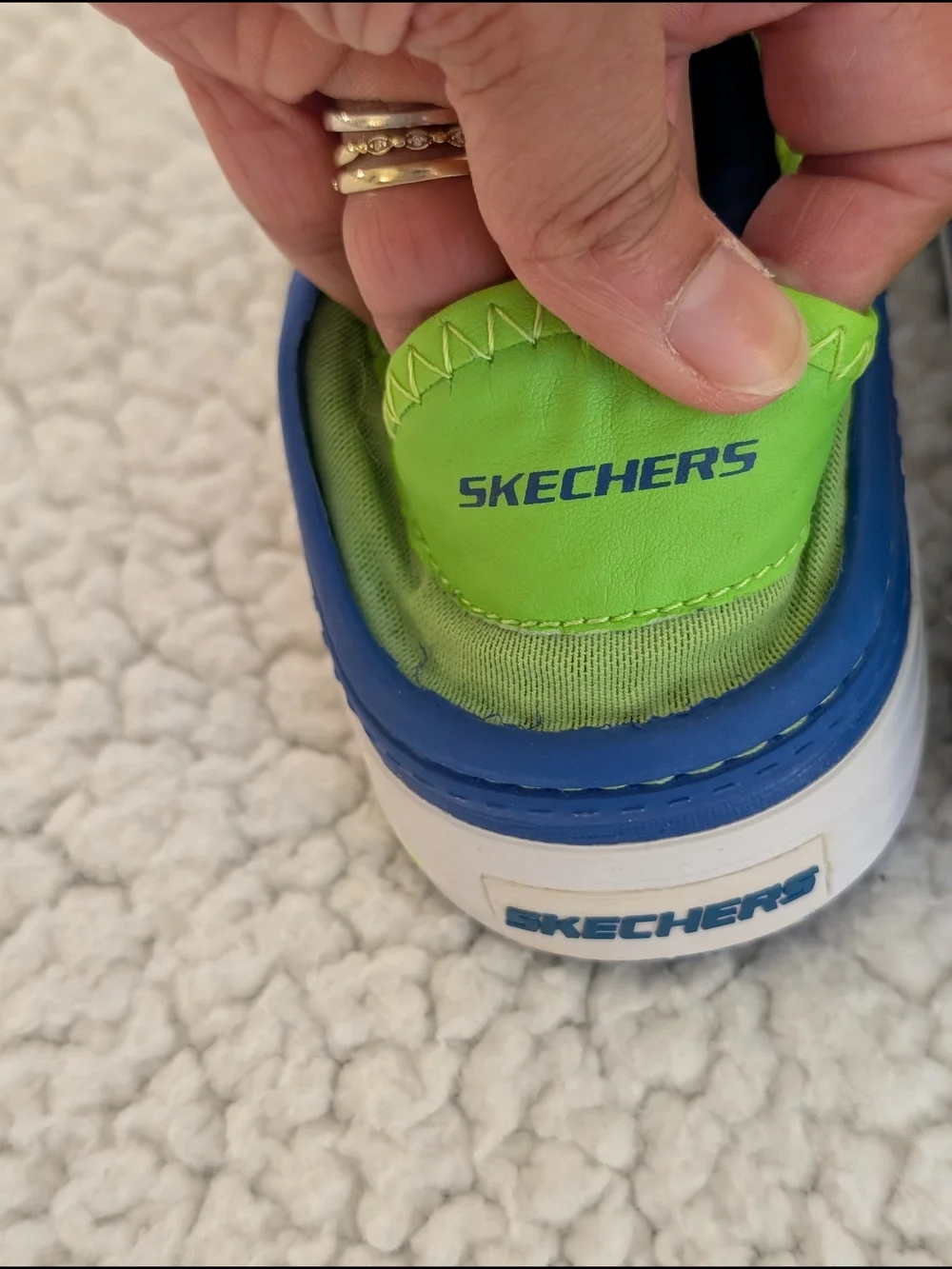 Great Condition: Skechers Foamies Guzman Steps Kids 3